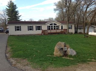 W8905 Hilltop Rd, Portage, WI 53901