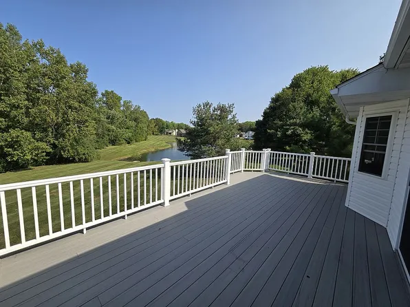 9427 Huntshire Ave NW, North Canton, OH 44720