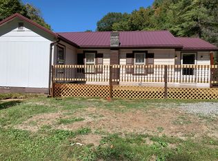 665 Sandlick Rd, Saint Charles, VA 24282