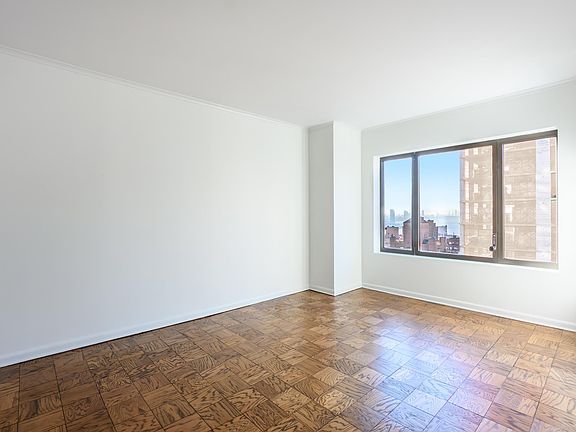 4th image of 425 E 58th St APT 25C