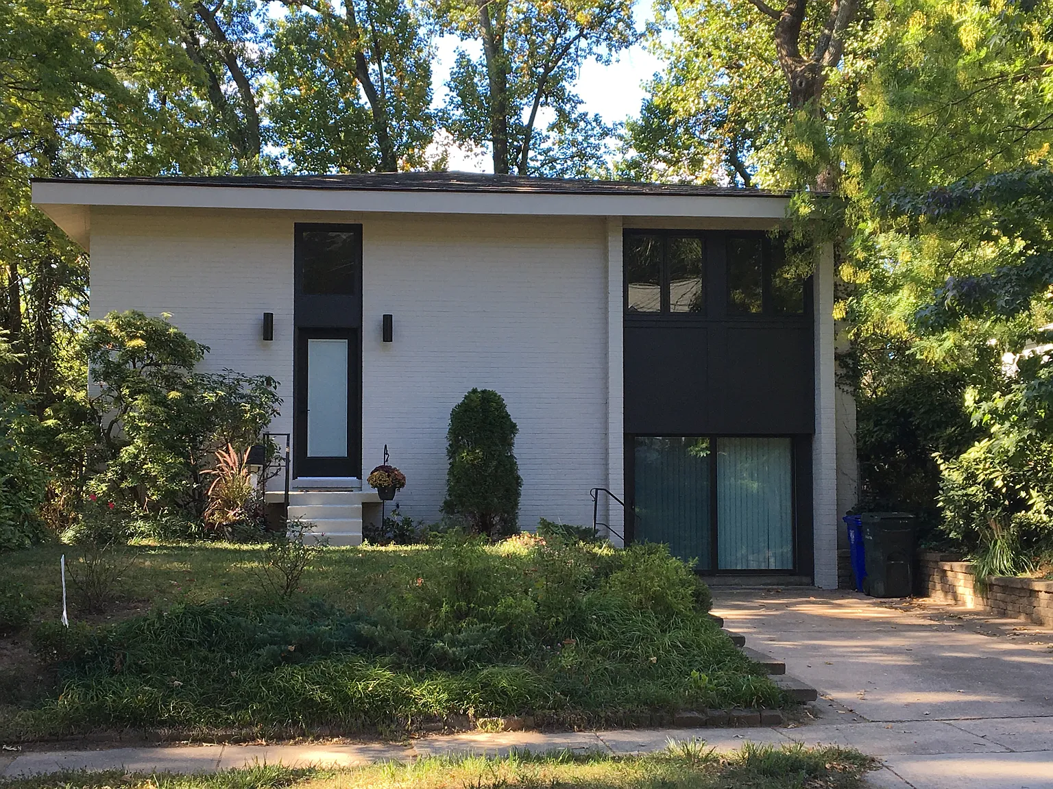 4325 Woodberry St photo 1