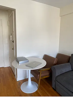 Rented by Geraldine Capasso, LREB | media 20