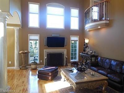 2nd image of 8551 Ivy Hill Dr Unit 4