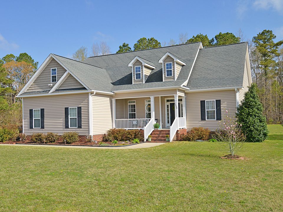 1st image of 2325 Plumosa Dr
