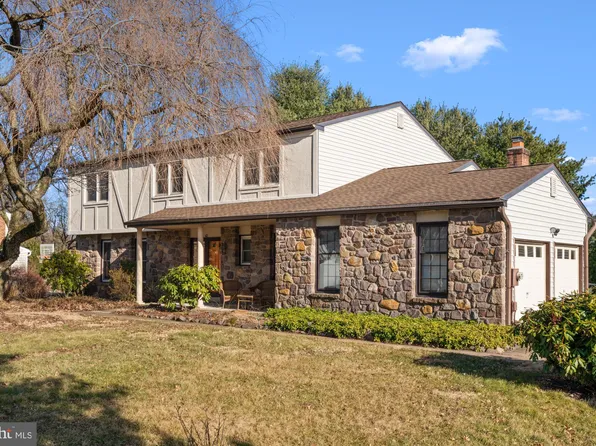 42 Fir Dr, Richboro, PA 18954