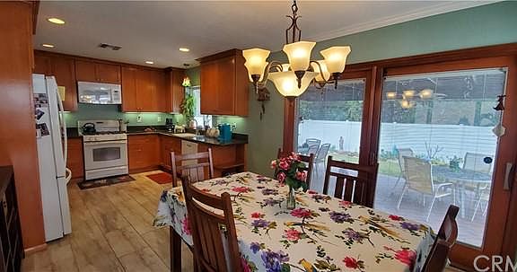 5th image of 409 Oakcliff Rd