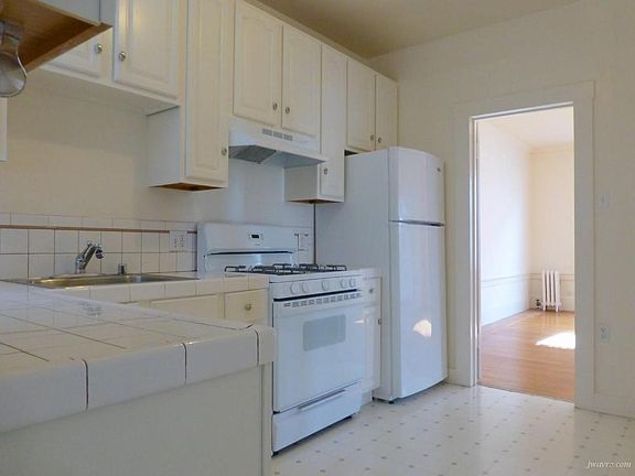 3rd image of 2255 Lake St APT 7
