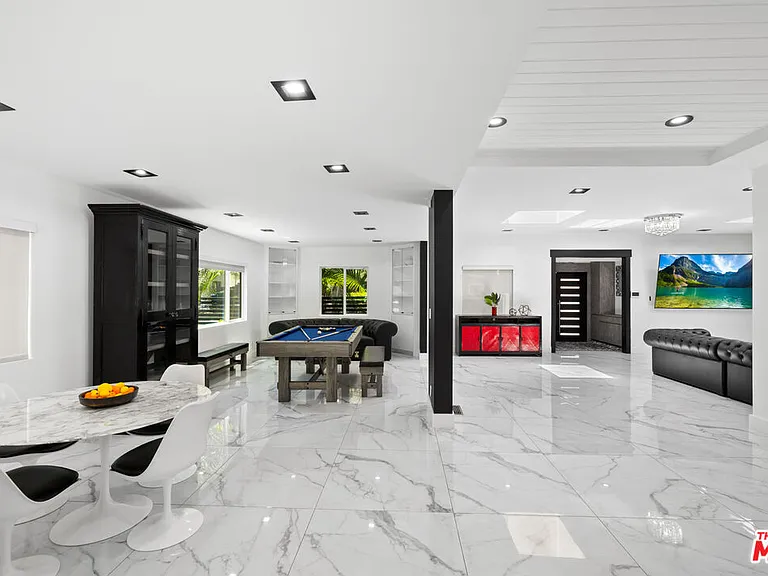 1750 N Beverly Glen Blvd — Photo 11