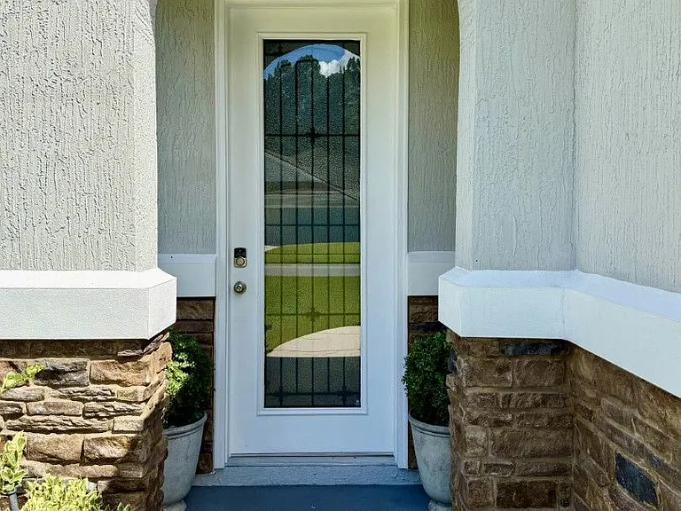 671 Charter Oaks Blvd — Photo 2