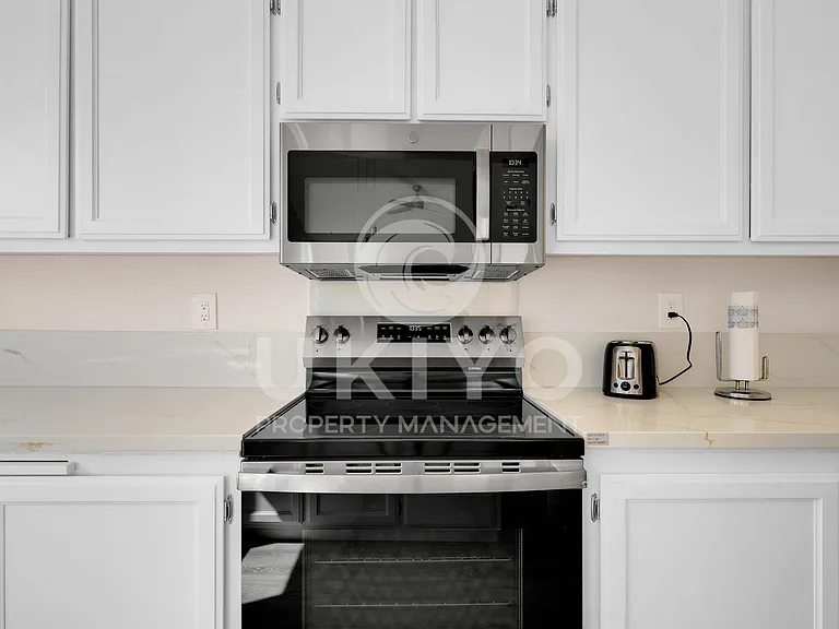 265 Potrero St — Photo 4