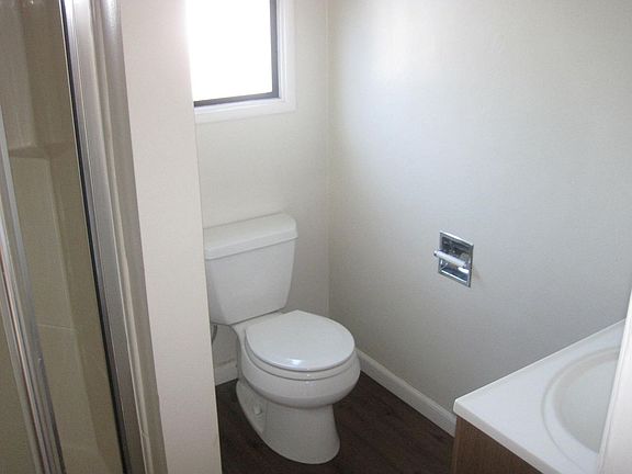 5th image of 150 Canfield Ave #9
