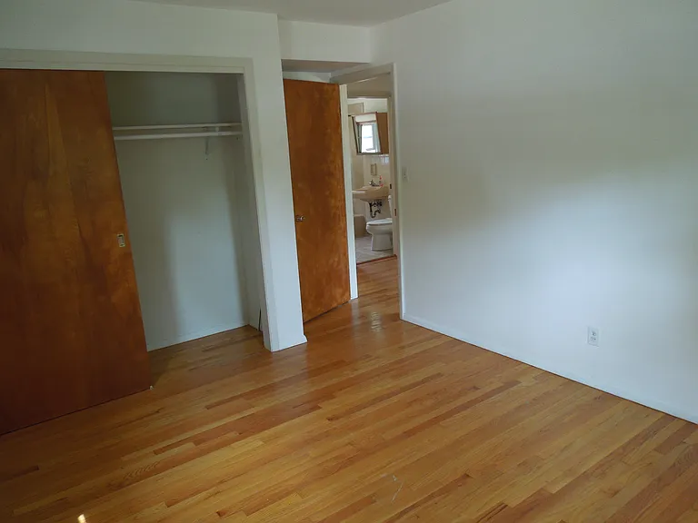 1615 Indiana St — Photo 10