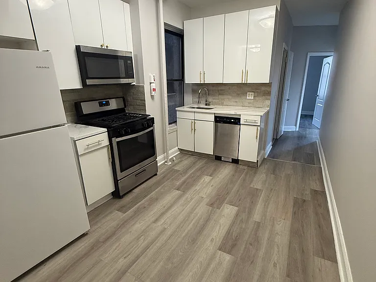 5300-02 Palisade Ave #203AA — Photo 1