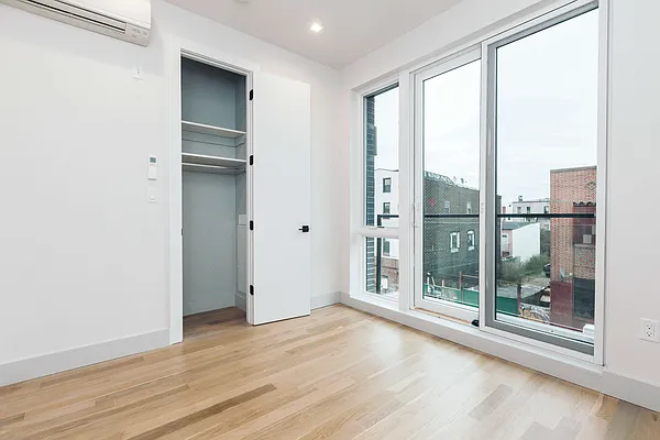 Rented by Nooklyn NYC LLC | media 39