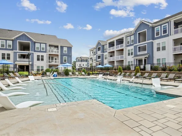 Lantower Garrison Park, 2725 Reseda Pl #22-2215, Charlotte, NC 28262