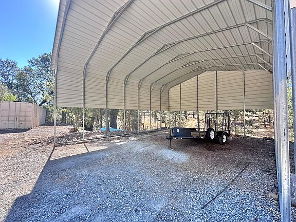 3rd image of 5137 Stagecoach Hill Rd