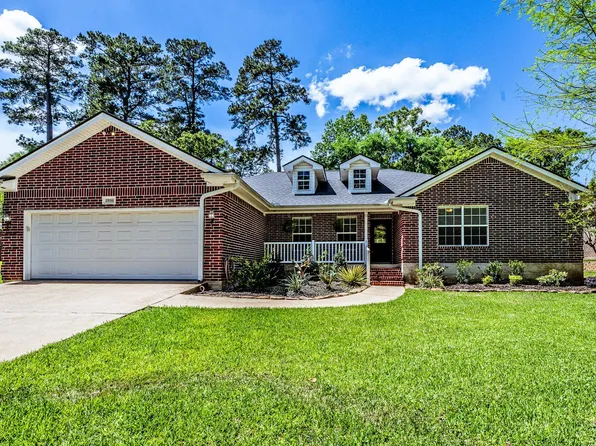 1916 Greentree Dr, Huntsville, TX 77340