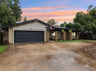 2910 E 76th Pl, Tulsa, OK 74136