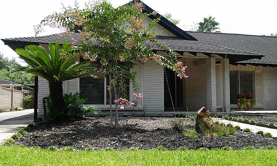 1st image of 18539 Prince William Ln