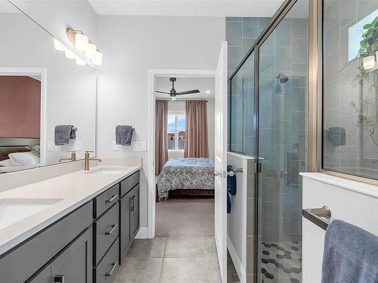 2019 Sunshine Peak Dr — Photo 22