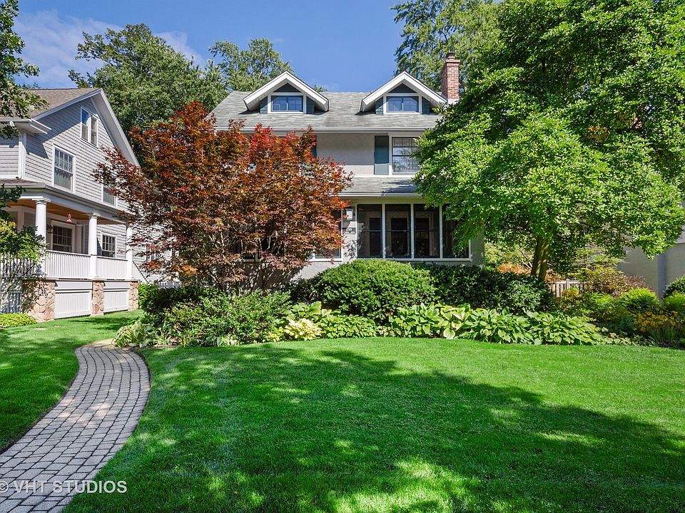 1st image of 2749 Woodbine Ave