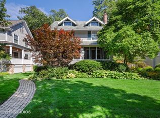 2749 Woodbine Ave, Evanston, IL