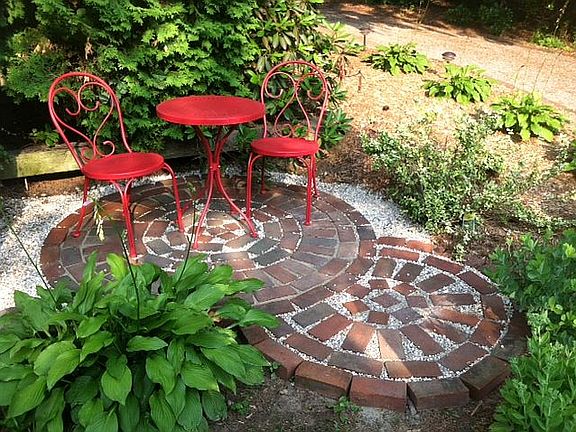 Round Patio