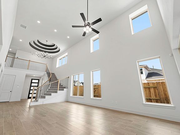 4th image of 7810 Clover Gully Ln