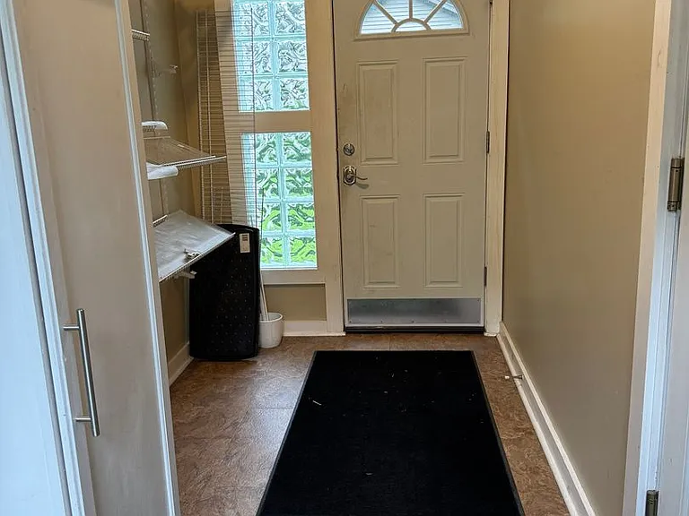 6 Logan Ln — Photo 11