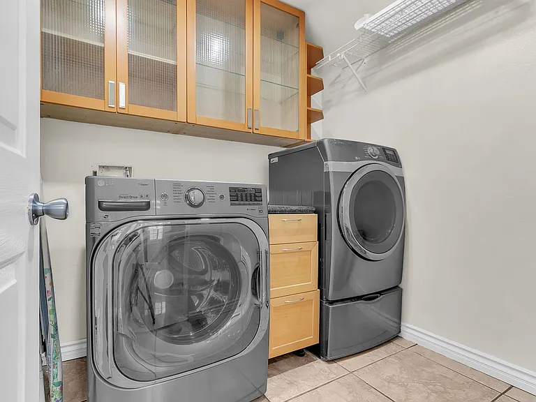 5246 N Gareloch Ave — Photo 23