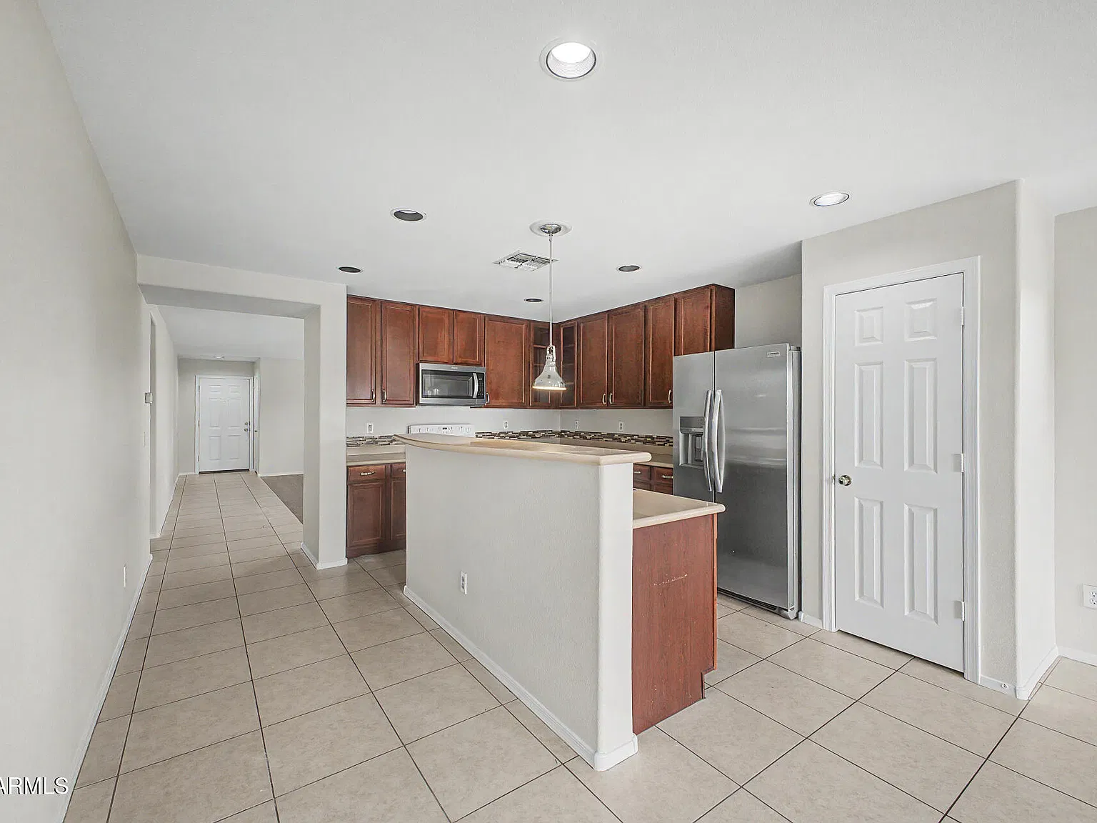 3 bed, 2.0 bath, 1552 sqft, $1,800 — Photo 3