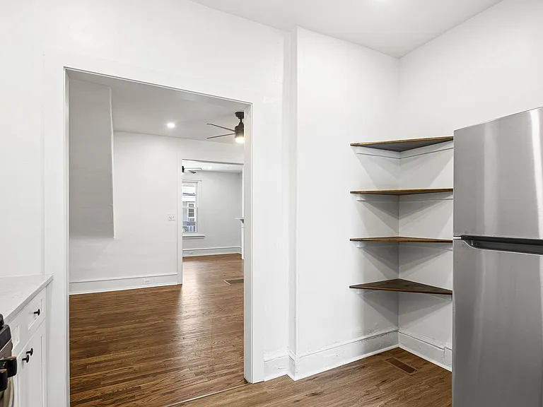 1329 S Lindenwood St — Photo 15