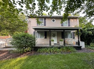 28 Benson Dr, Harpers Ferry, WV 25425