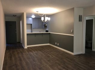 6064 Whitsett Ave APT 201, North Hollywood, CA 91606