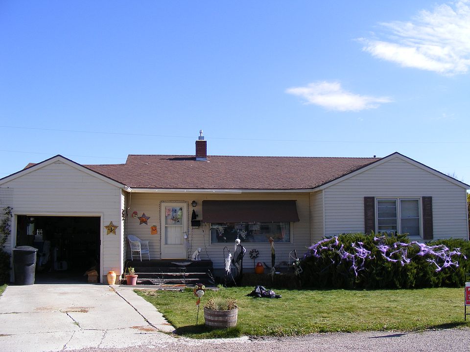 1st image of 310 Circle Dr