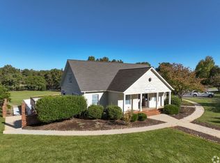 1910 20th Avenue Dr NE APT 92, Hickory, NC 28601