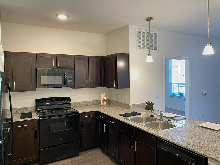 McKinney Falls Apartments — Photo 42