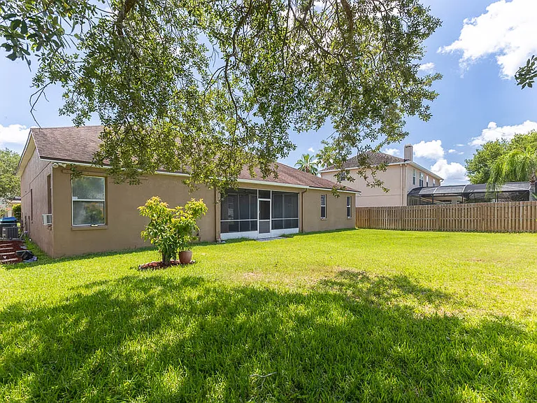 1725 Soaring Heights Cir — Photo 25