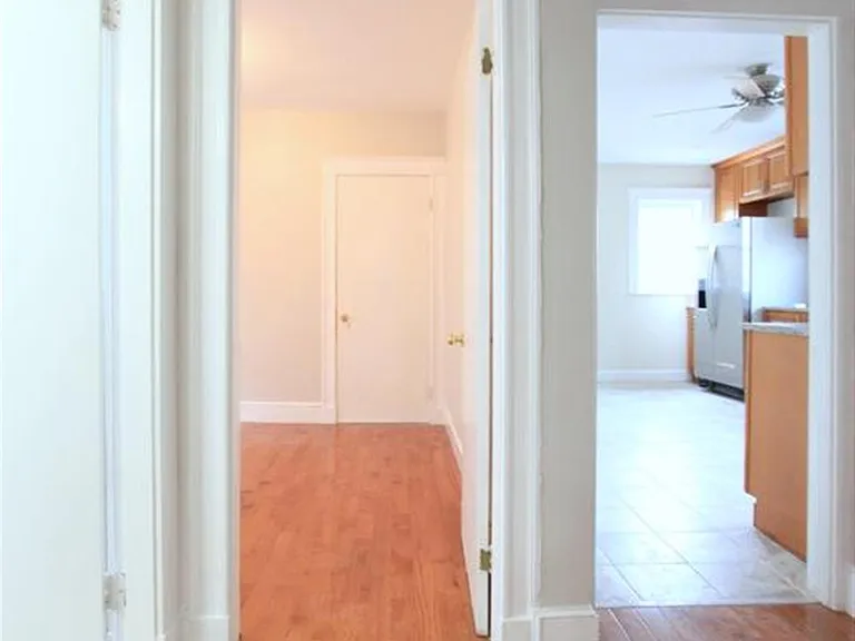 121 Yale St #1 — Photo 12