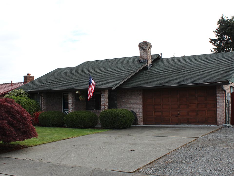 1st image of 127 Glacier Ave S