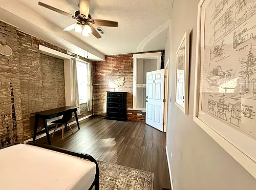2630 W Burnett Ave #8 Photo 1