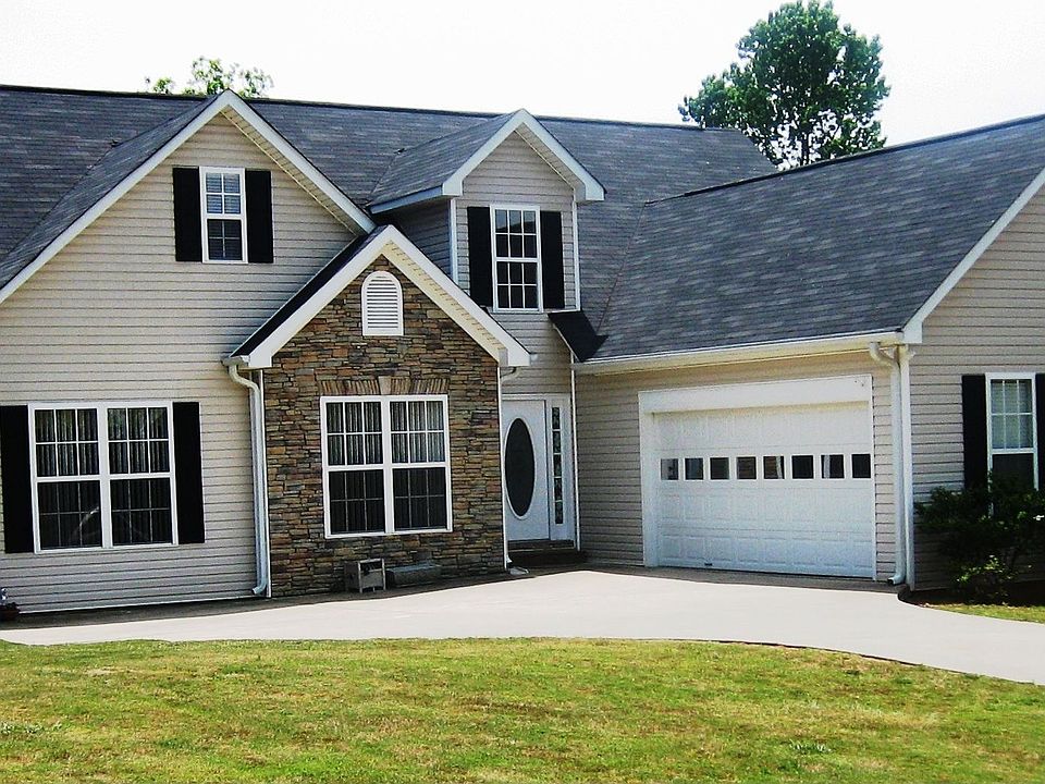 4 BR 3BA Ranch on Full Basement plus Teen Suite Up