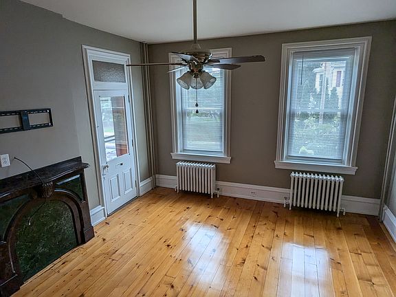 5th image of 134 N George St