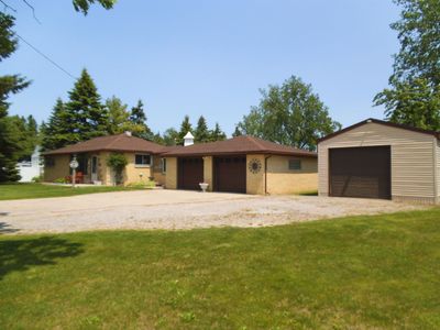 3683 Monitor Rd, Bay City, MI, 48706