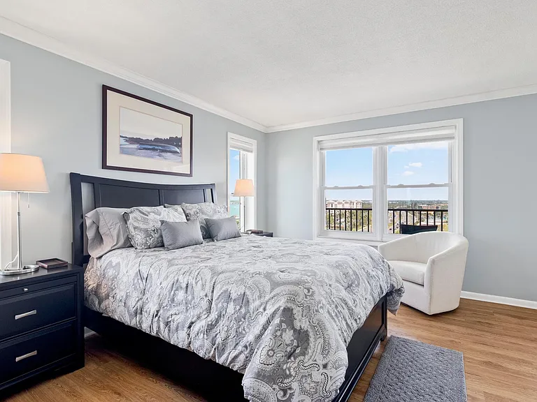5220 Brittany Dr S #1309 — Photo 12