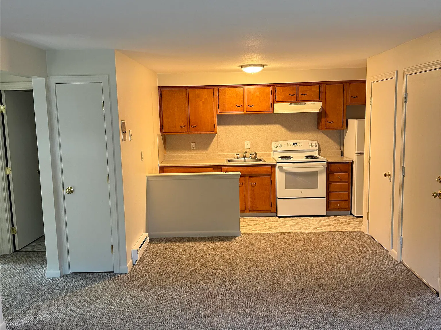 2 bed, 1.0 bath, 600 sqft, $1,795 — Photo 3