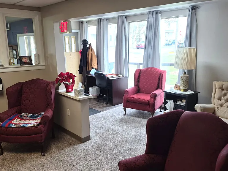 103 W Keller St #9 — Photo 9
