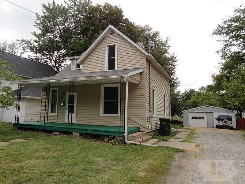 1st image of 413 N 2nd St