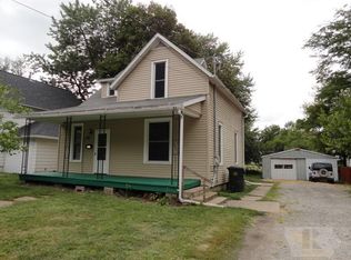 413 N 2nd St, Oskaloosa, IA 52577