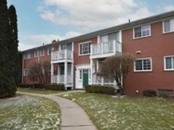 3rd image of 413 N Eton St APT 207